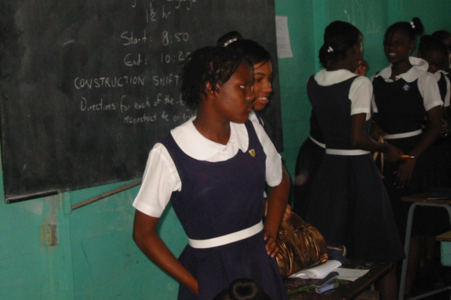 EduFocal, бизнес-служба под руководством молодежи, ориентированная на молодежь в средних школах