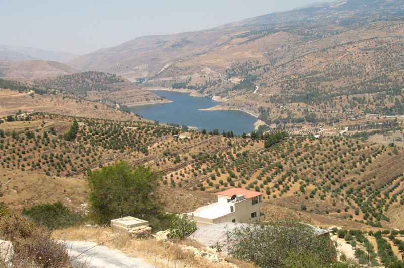 Ирригационные каналы для доступа к воде в Иордании